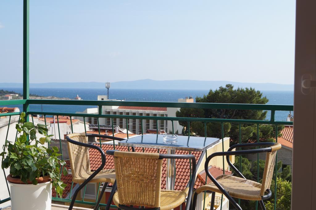 Apartments Mario With Private Parking Makarska Exterior photo